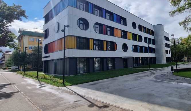Остекление художественной школы